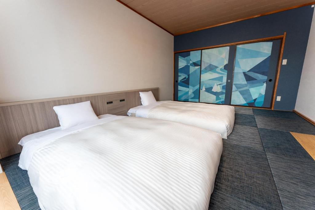 Kamenoi Hotel Kusatsu Yubatake Twin Room