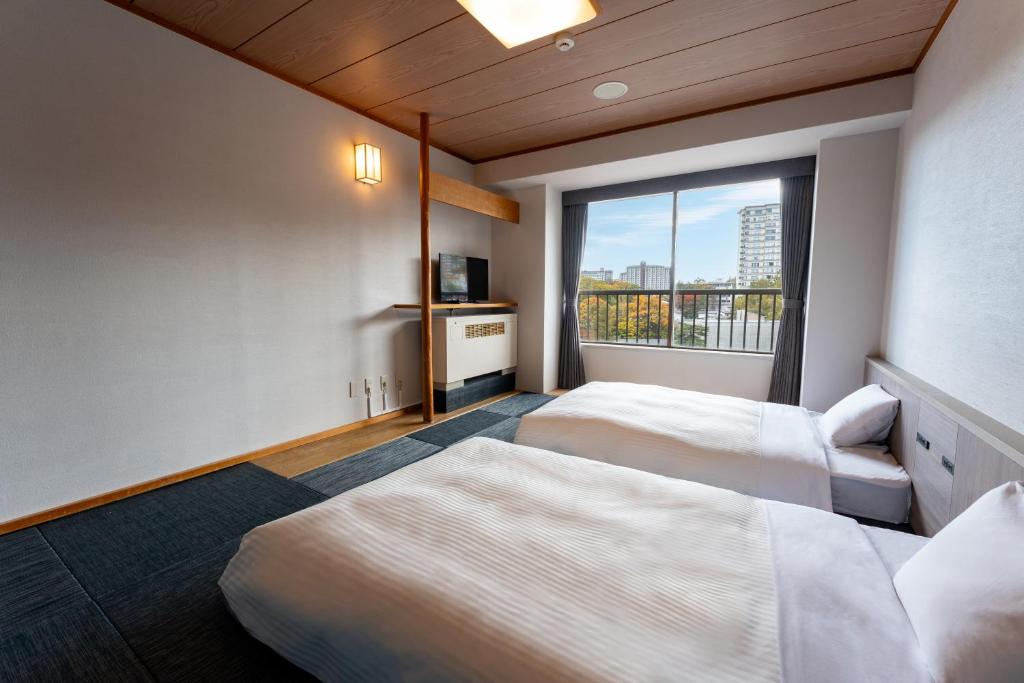 Kamenoi Hotel Kusatsu Yubatake Twin Room