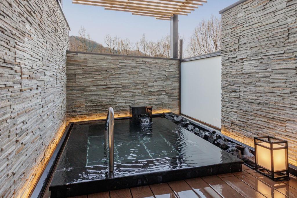 Kamenoi Hotel Nagatoro Yorii Open Air Bath
