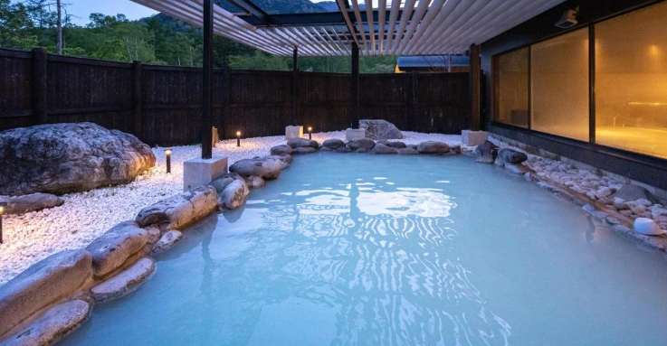 Kamenoi Hotel Okunikko Open Air Onsen
