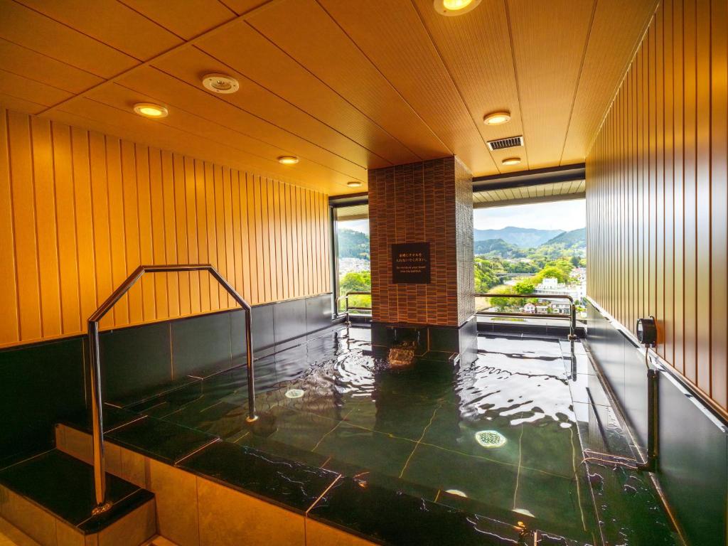 Kamenoi Hotel Ome Indoor Onsen Bath