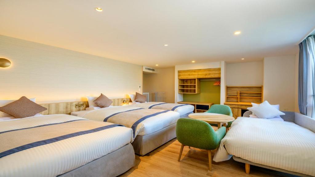 Kamenoi Hotel Ome Quad Room