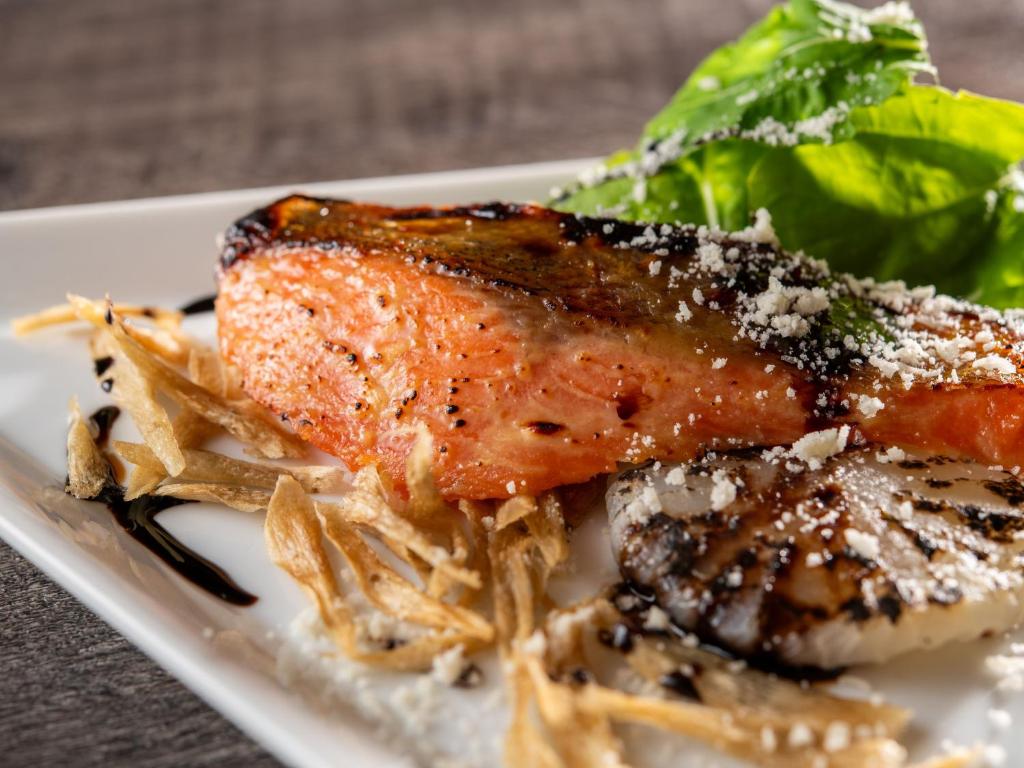 Kamenoi Hotel Shiobara Dog Friendly Hotel Grilled Salmon Dish