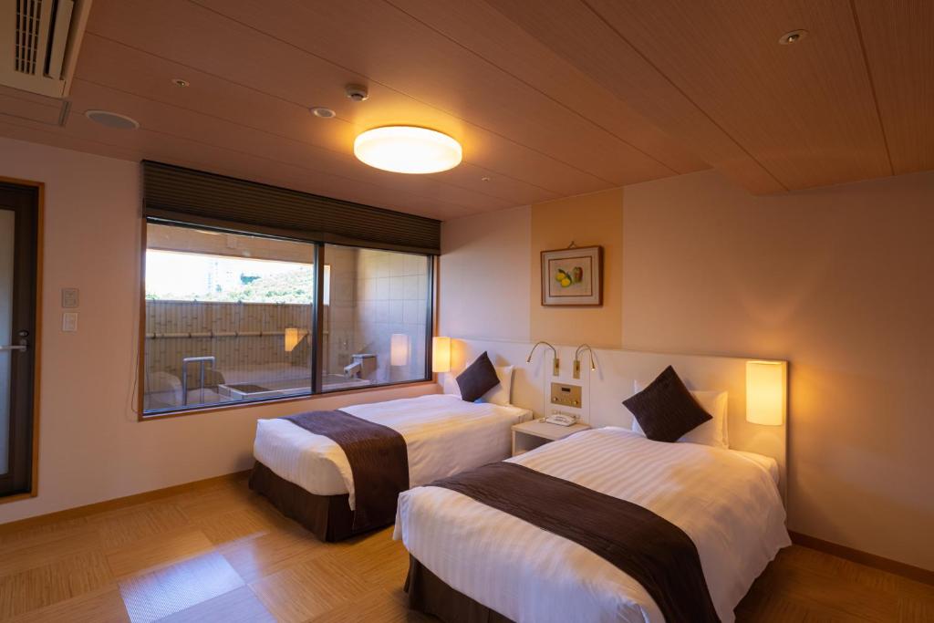 Kamenoi Hotel Toba Twin Room