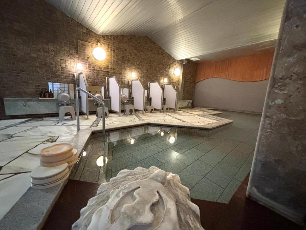 Kameya Rakan Indoor Onsen Bath