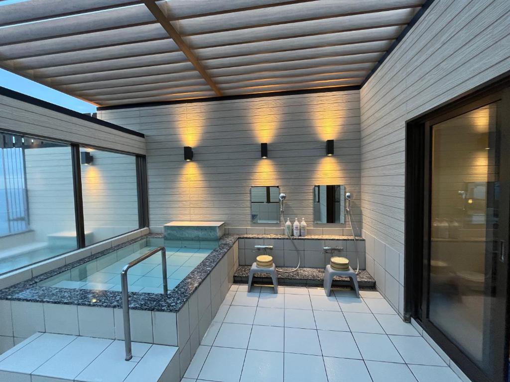 Kameya Rakan Private Onsen Bath