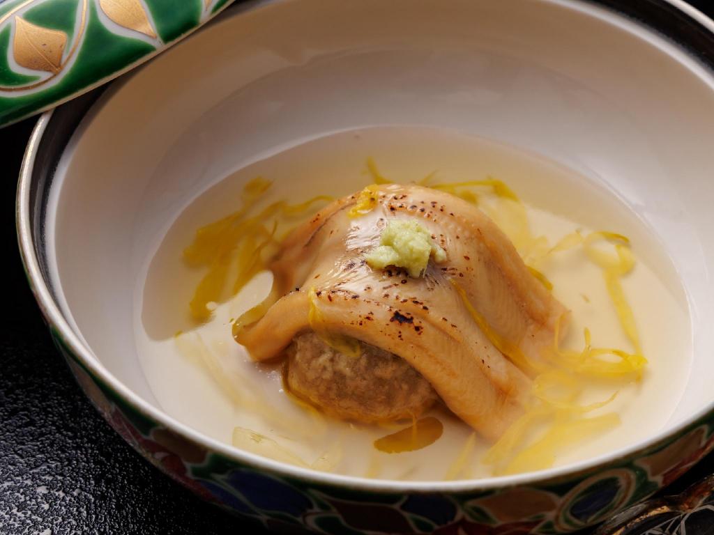 Kamisuwa Onsen Hama No Yu Kaiseki Dish