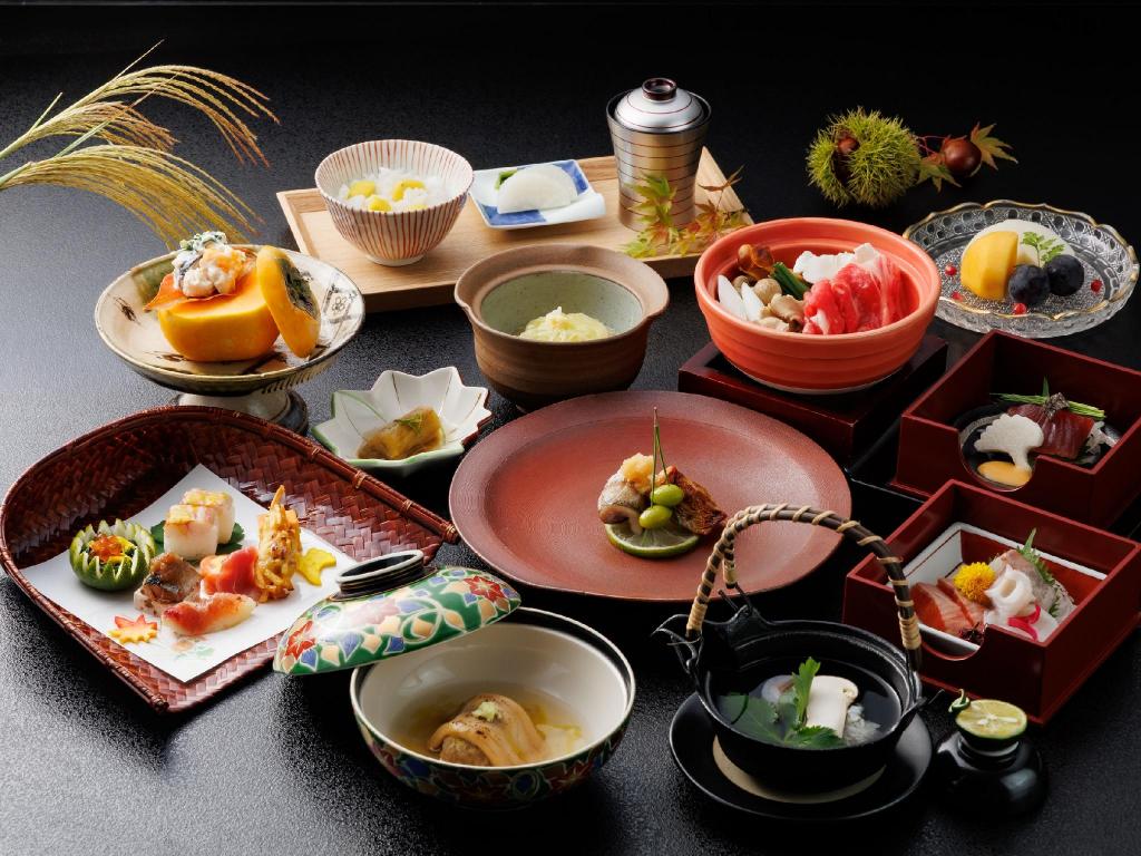 Kamisuwa Onsen Hama No Yu Kaiseki Meal