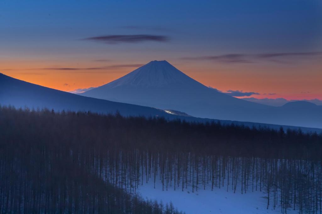 Kamisuwa Onsen Shinyu Hotel Mount Fuji Sunset