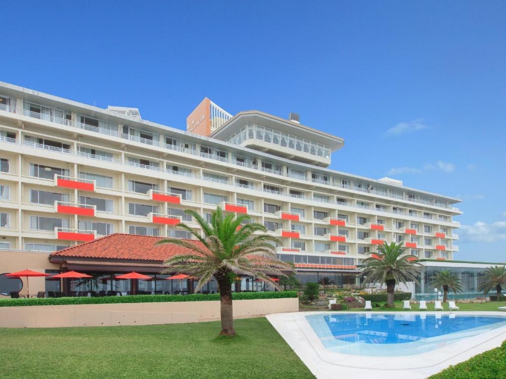 Kamogawa Grand Hotel Exterior Pool