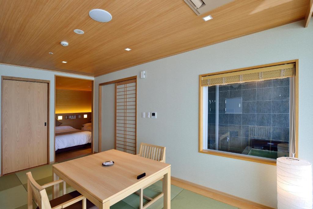 Kamogawa Grand Hotel Japanese Room