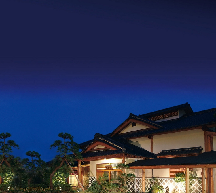 Kannon Onsen Ryokan Exterior Night