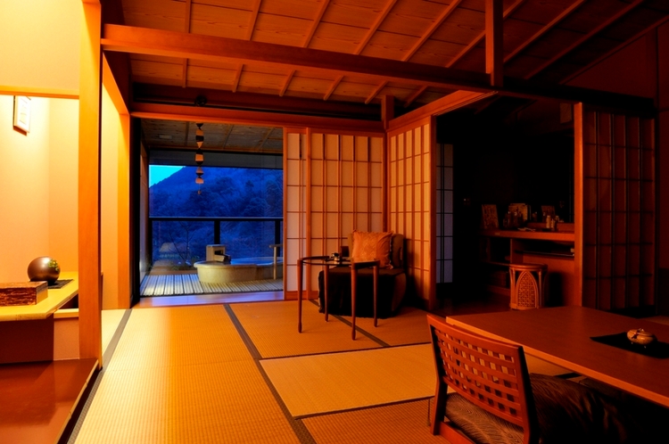 Kannon Onsen Tatami Room