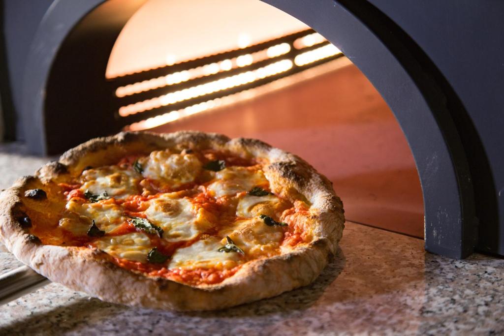 Karuizawa Asama Prince Hotel Pizza Oven