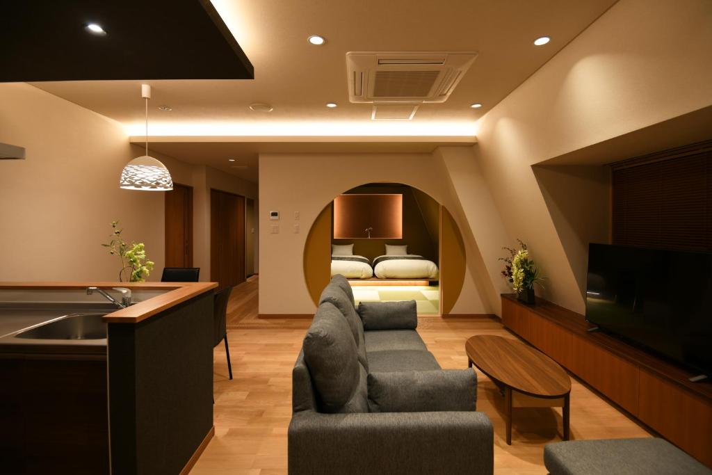 Kasuitei Ooya Modern Suite Tatami Bedroom