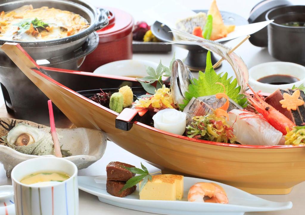 Katsuura Hilltop Hotel Residence Kaiseki Meal