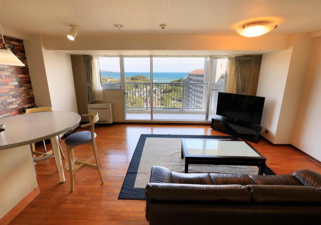 Katsuura Hilltop Hotel Residence Ocean View Living Room