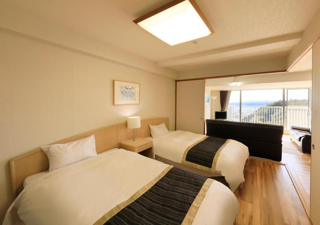 Katsuura Hilltop Hotel Residence Twin Room