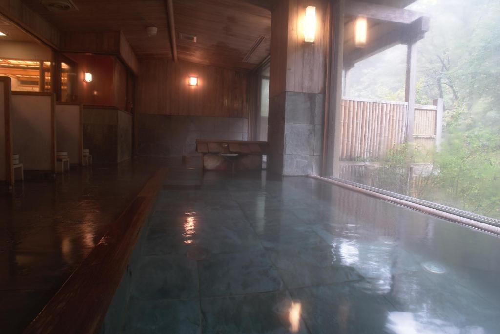 Kinseikan Seseragi Indoor Onsen Bath