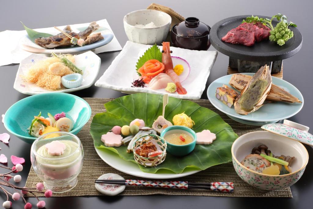 Kinseikan Seseragi Kaiseki Dinner
