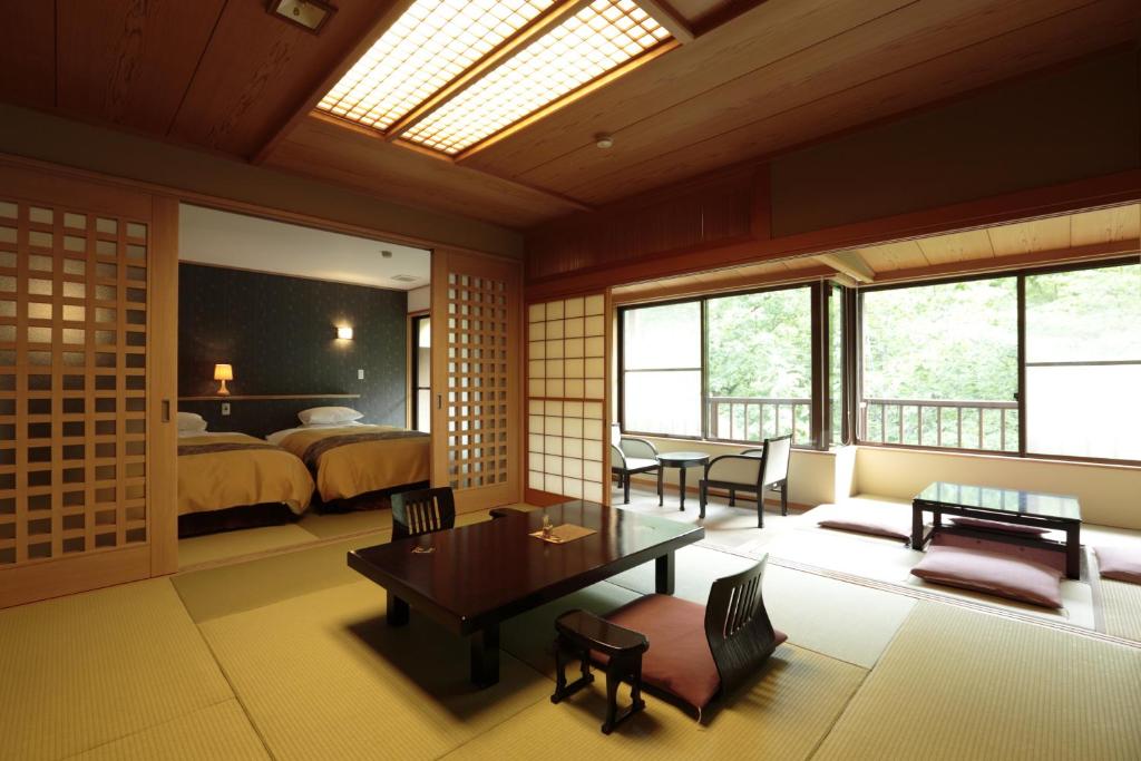 Kinseikan Seseragi Tatami Room