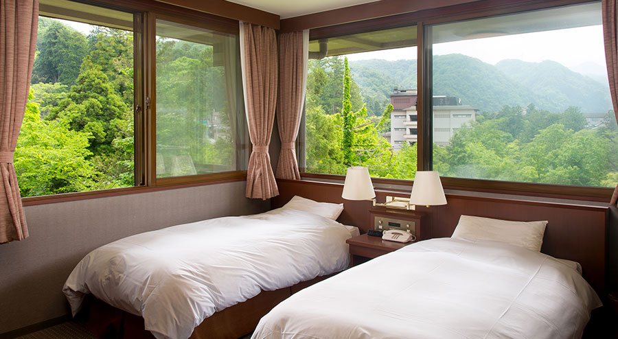 Kissho Yamanaka Twin Room Mountain View