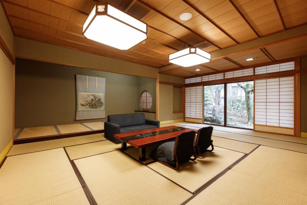 Kitahachi Tatami Room