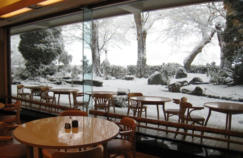 Kkr Kyoto Kuniso Snow Garden View