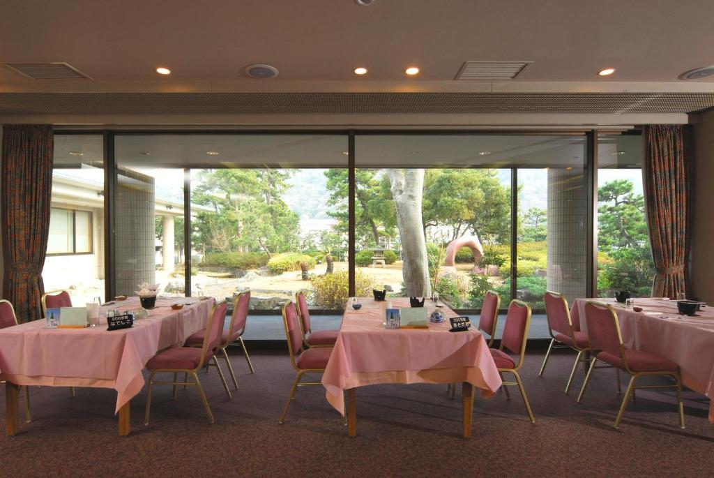 Kkr Numazu Hamayu Garden View Dining Room