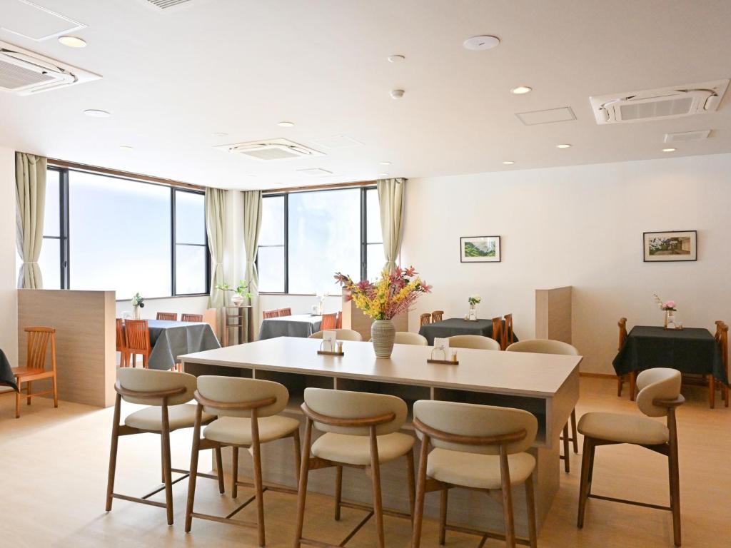 Komakusa Hotel Dining Room