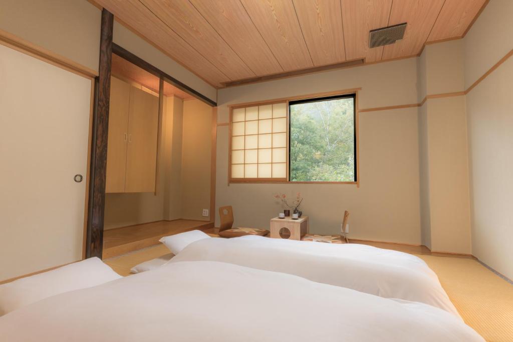 Komakusa Hotel Tatami Room