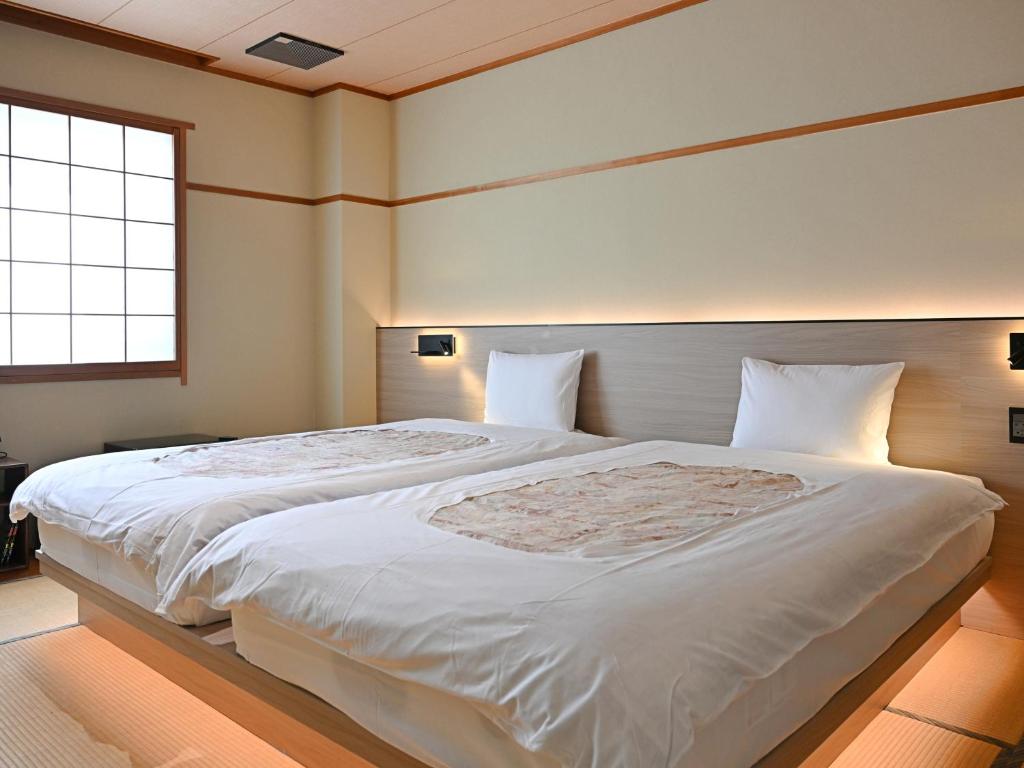Komakusa Hotel Twin Room