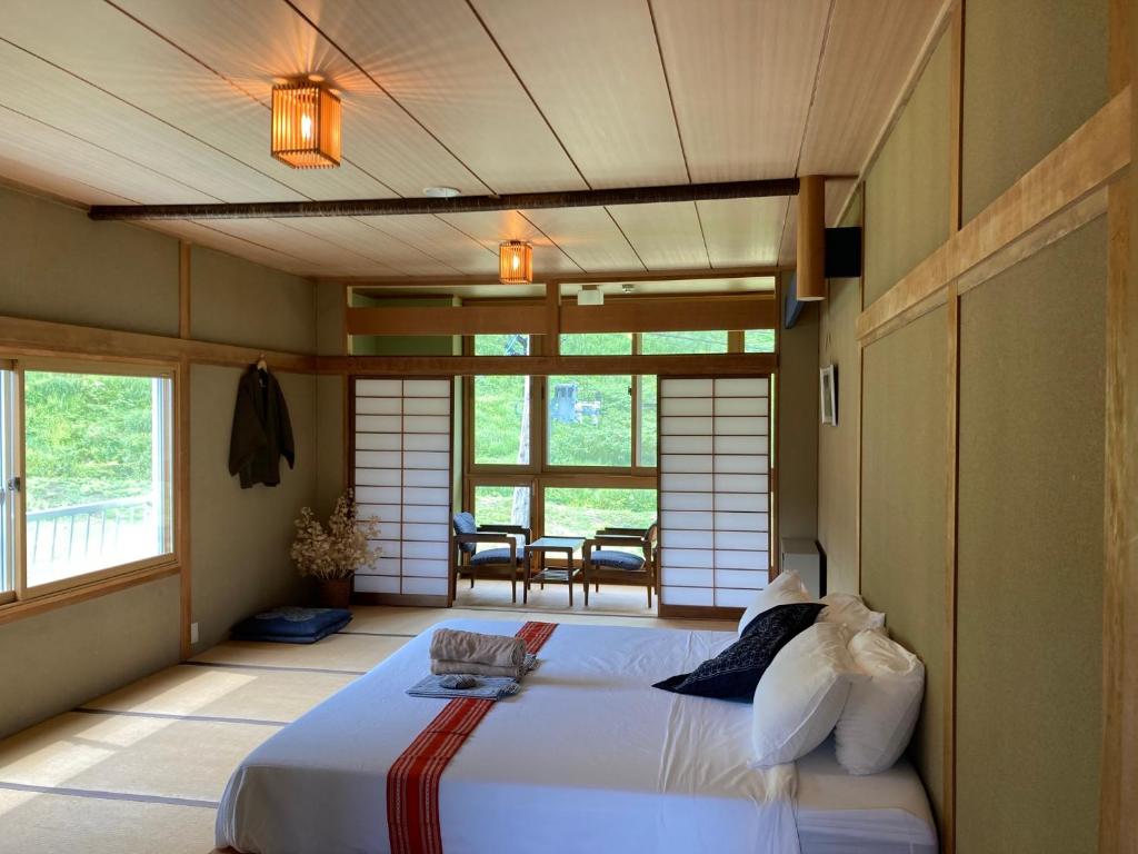Komatsuya Ryokan Tatami Room