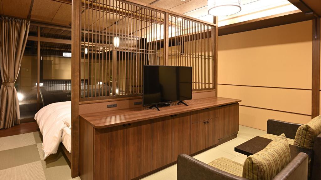 Konaya Hotel Modern Tatami Room