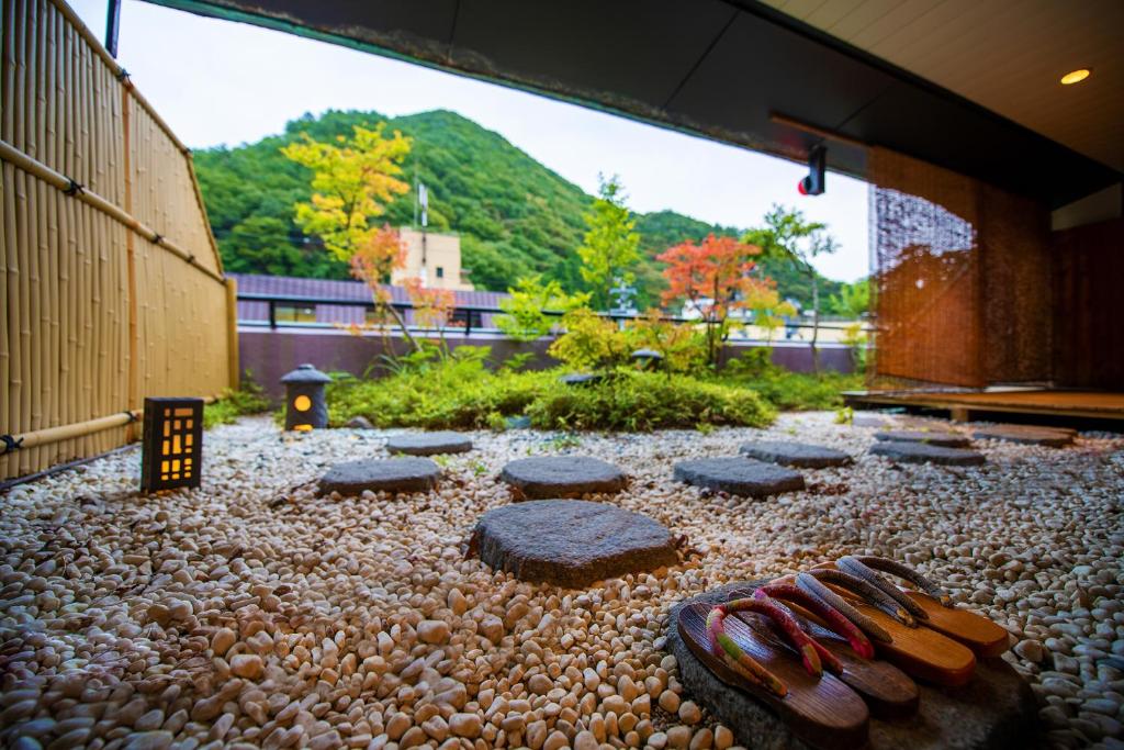 Konjakutei Japanese Garden Courtyard