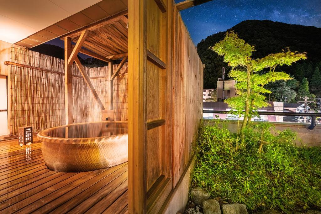 Konjakutei Open Air Bath