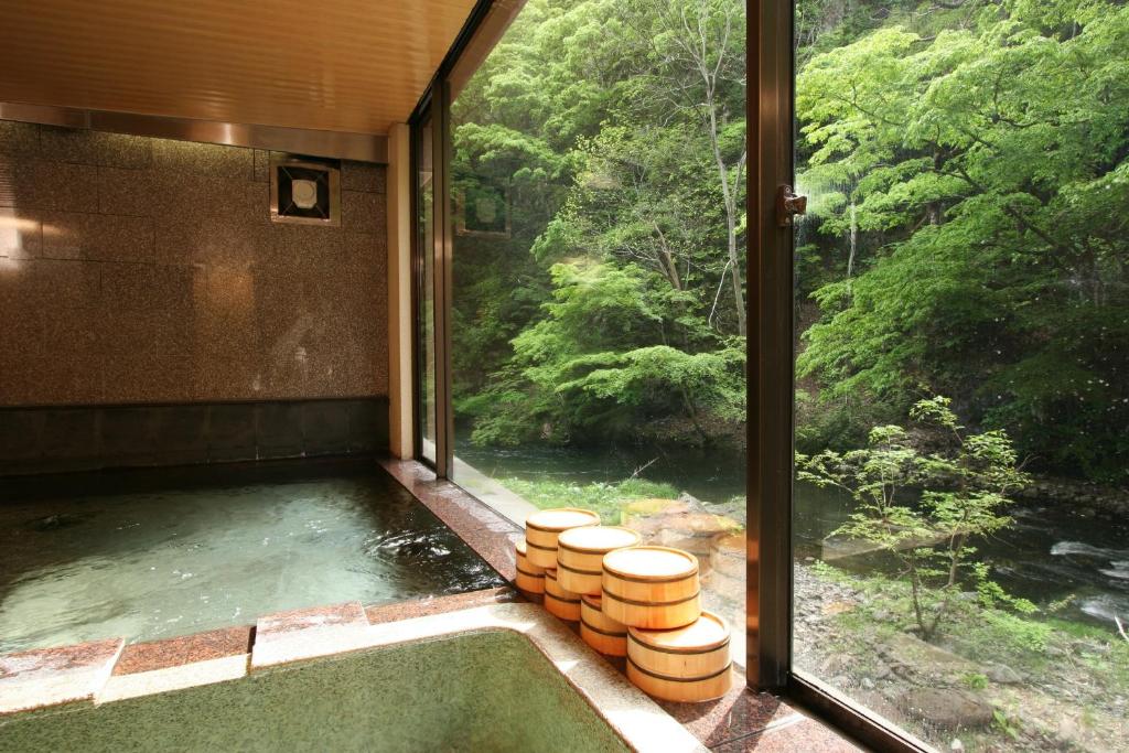 Konjakutei River View Onsen