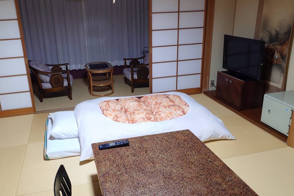 Kose Onsen Hotel Tatami Room