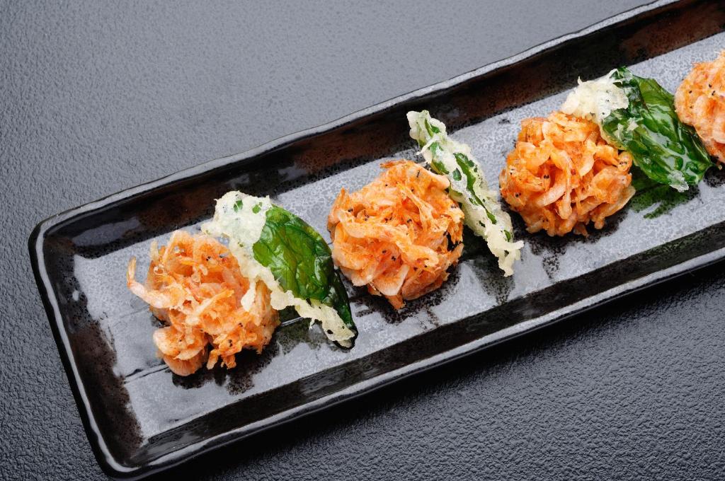 Kouyurou Ikawa Sakura Shrimp Dish