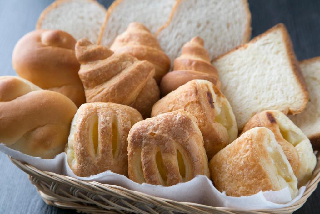 Kurobe Kanko Hotel Bread Basket