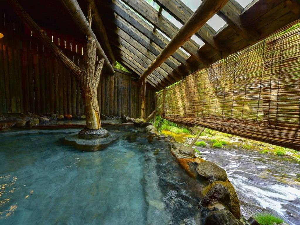 Kutsurogijuku Shintaki Open Air Onsen