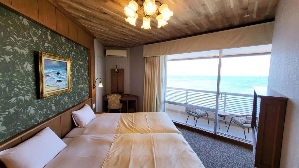 La Vista Yokosuka Kannonzaki Terrace Ocean View Room