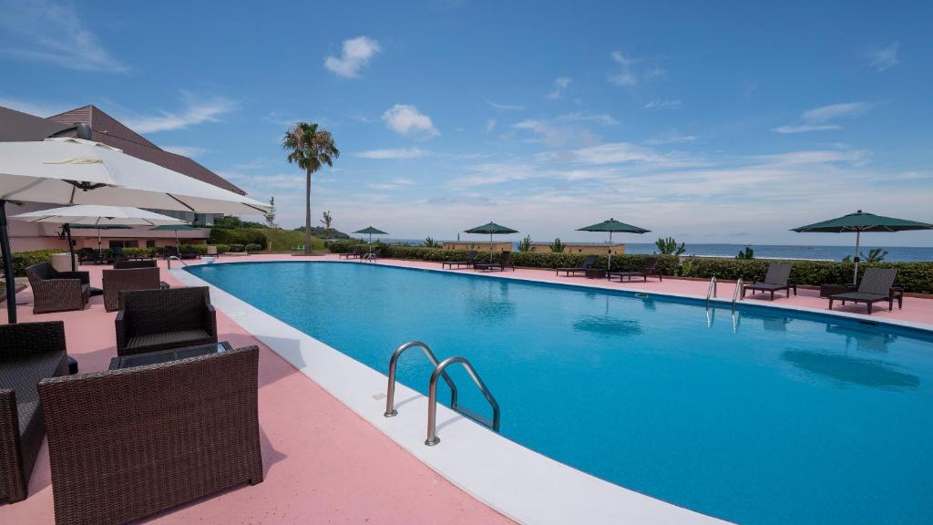 La Vista Yokosuka Kannonzaki Terrace Outdoor Pool