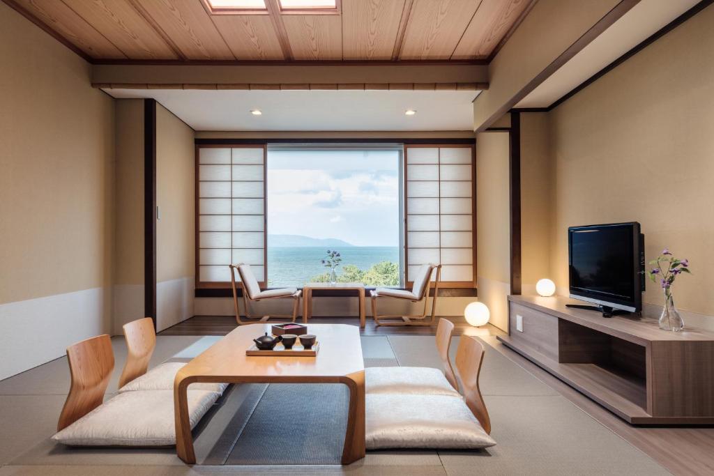 Lake Biwa Marriott Hotel Tatami Room
