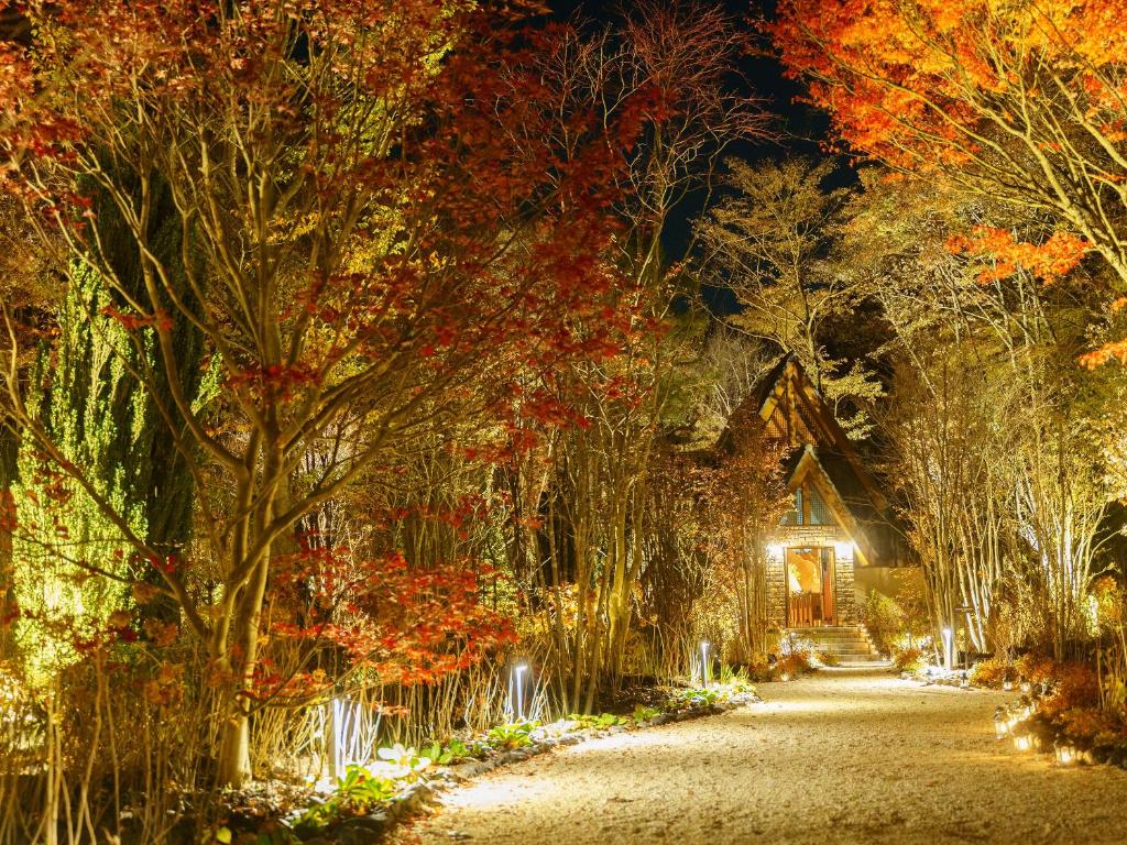 Le Grand Karuizawa Hotel Resort Illuminated Autumn Path