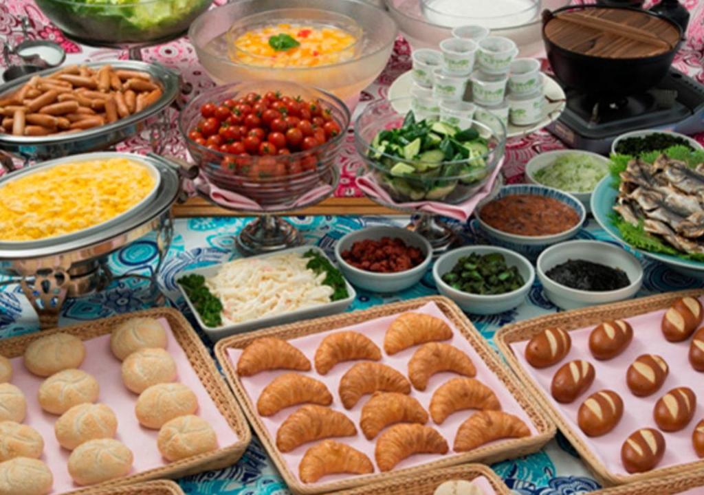 Le Nessa Akazawa Breakfast Buffet