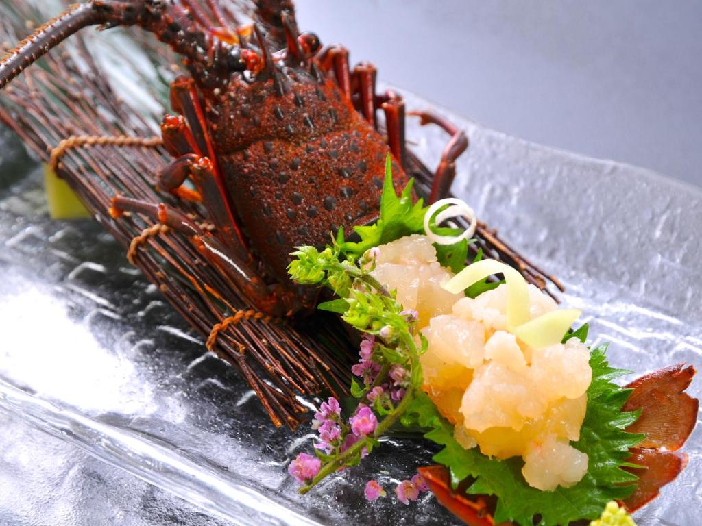 Le Nessa Akazawa Lobster Sashimi