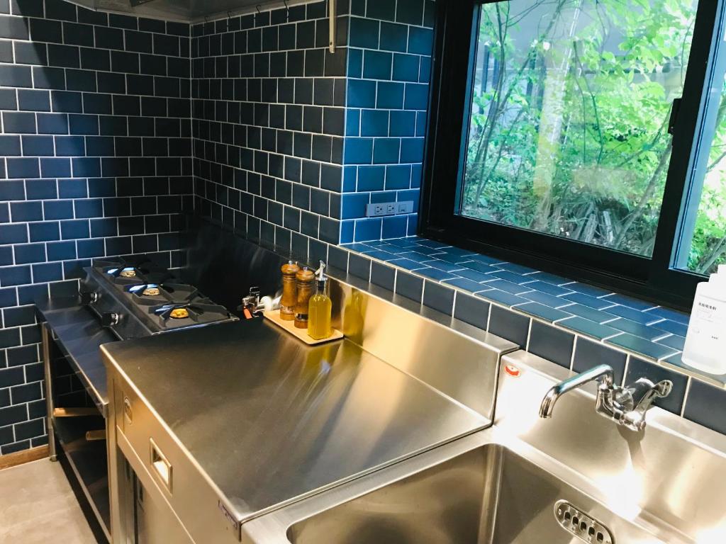 Little Villa Hiiragi Biyori Tiled Kitchen