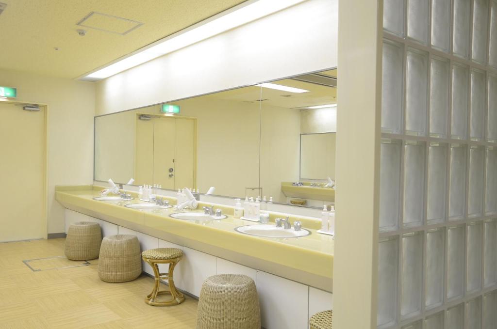 Livemax Resort Atami Sea Front Washroom