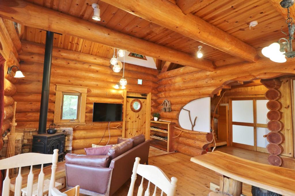 Log Cabin Izu Kogen Log Cabin Interior